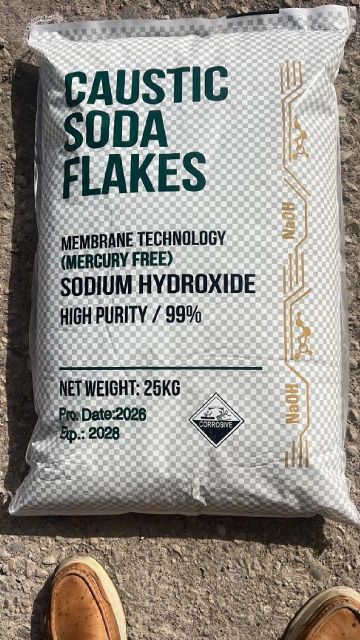 Premium Sodium Hydroxide (Caustic Soda) for Industrial Applications - Image 3