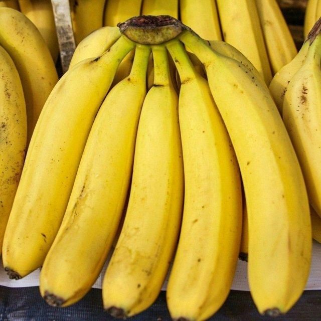 Natural Bananas Fresh Delicious Fruit Selection For Grocery Stores Supermarkets Restaurants Cafes – product photo 3, product detail gallery