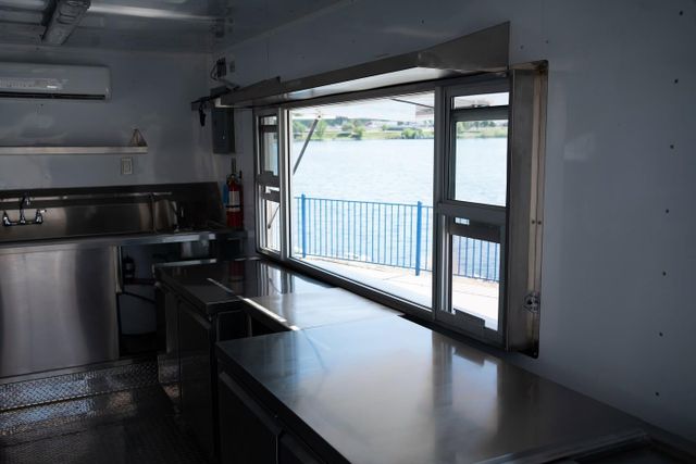 We have the best Mobile Food Truck Available for Export - Image 4