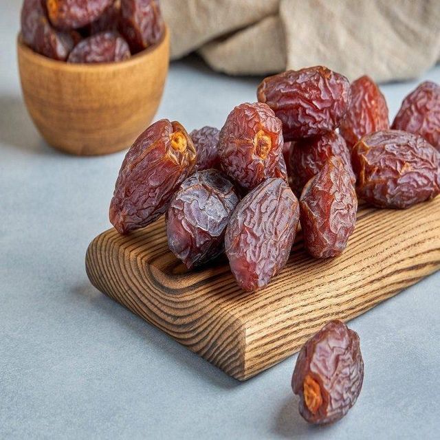 High Quality Organic Sokari Dates Sweet Soft Snack Fruit AD Dried with Box Packaging Water Preservation - Image 4