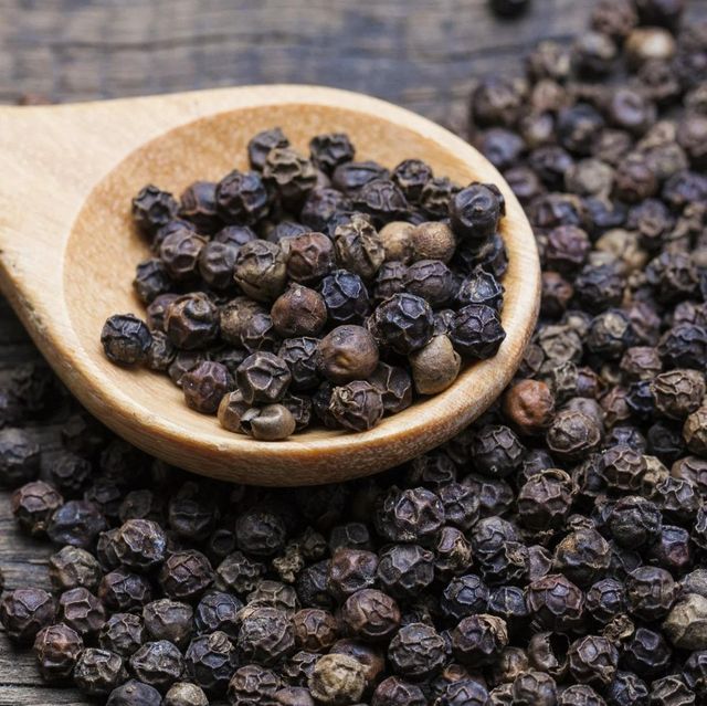 Premium Whole Black Pepper Dried Raw Spice 500g 550g Strong Flavor Fresh Kitchen Ingredient For Home And Restaurant Use - Image 4