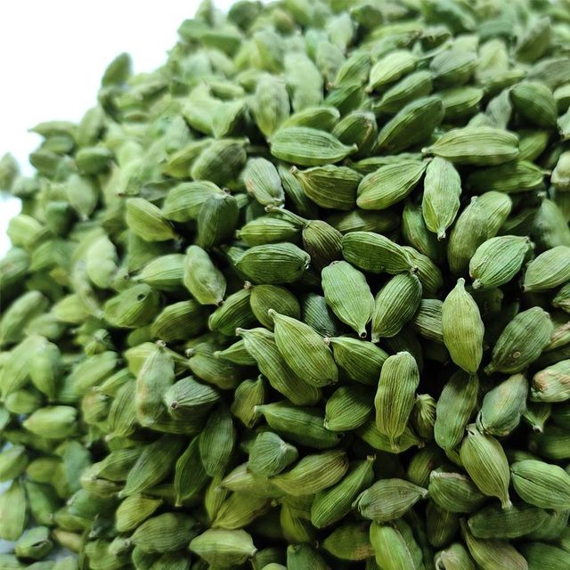 Top Quality Green Cardamom Pods Premium Cardamom For Export To International Markets With Authentic Natural Aroma - Image 4