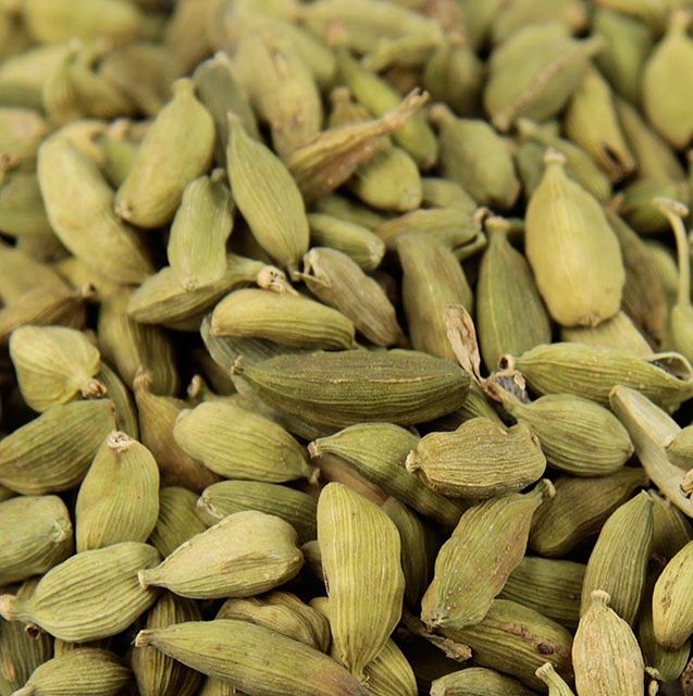 Bulk Green Cardamom / Fresh Green Cardamon Green Cardamom Premium Whole Green Cardamom Quality 100% - Image 2