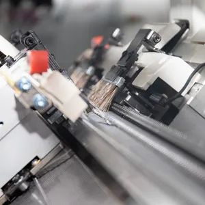 Certified Blue Computerized Industrial Knitting Machine for Raschel Blanket - Image 2