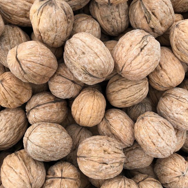 High Quality Walnuts Fresh Walnut Kernels Clean Whole Nuts Rich Nutrition Omega 3 And Fiber Perfect For Healthy Snacking And Food Use Buy Today Fast Delivery Premium Quality Wholesale - Image 4