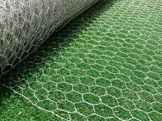 Galvanized Hexagonal Wire Mesh Chicken Mesh Rabbit Nettin Length > 100 m Surface Coated Ventilation Good Hole Size 1.2 Inch - Image 3