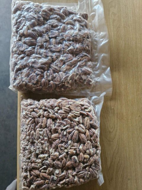 Pecan Nuts Packaging Negotiable Place of Origin South - Image 2