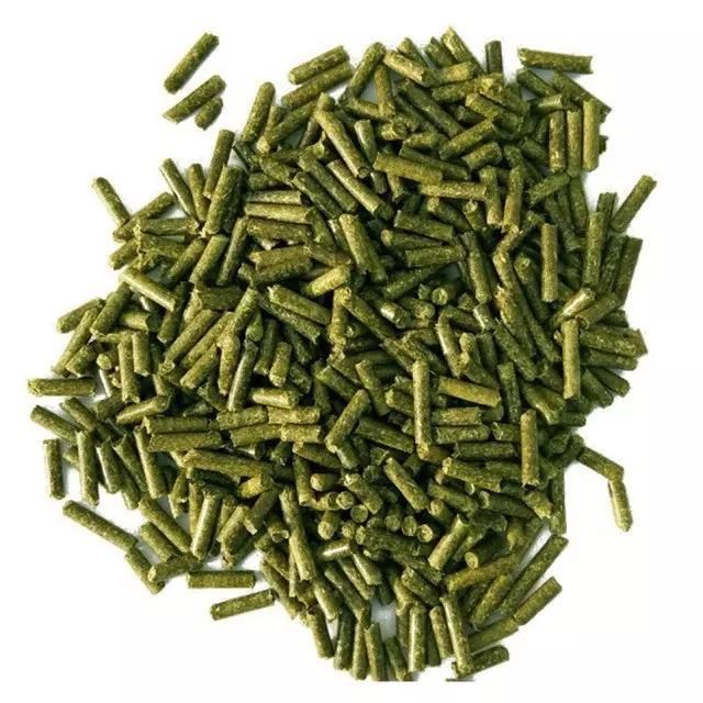 Animal Feed Grade Top Quality Alfalfa Hay Pellets For Sale Alfalfa Hay Pellets Good Prices Alfalfa Hay Bales/ Alfalfa Cubes/ Alfalfa Pellets Stock Available. - Image 1