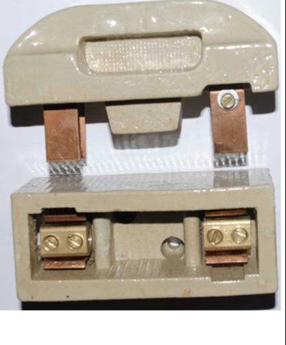 Kit kat/Cut Outs Fuse Brand METRO Voltage Rating 415 V Voltage 220volt  & 440 volt Model Name/Number Kitkat Fuse/ - Image 1