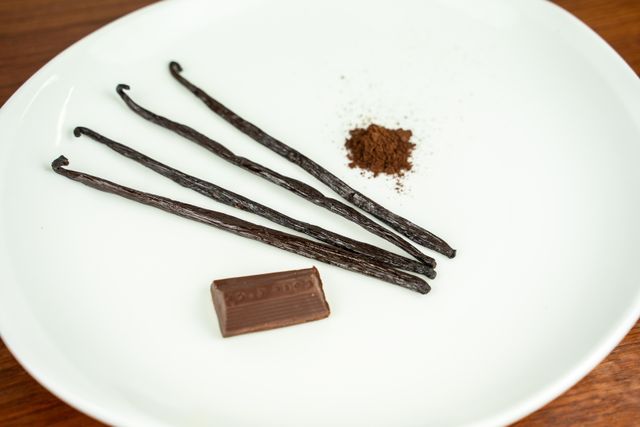Pure Vanilla Powder - Image 4