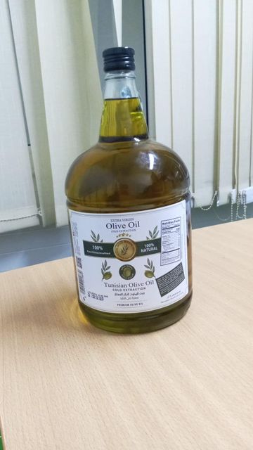 Olive oil cold press Grade A Origin 🇹🇳 Brand Name Customer Type Extra Virgin Olive Oil Minimum Order Quantity 1 Container - Image 1