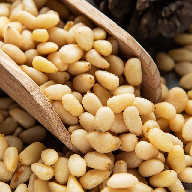 High Quality Natural Pine Nuts Raw Dried Clean Kernels for Bakery Confectionery Cooking and Wholesale Buyers – product photo 4, product detail gallery
