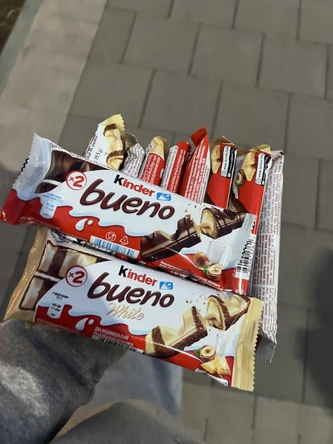 Wholesale Kinder Bueno Chocolate Crispy Wafer Filled with Delicious Hazelnut Cream Premium Quality Buy Online - Image 5