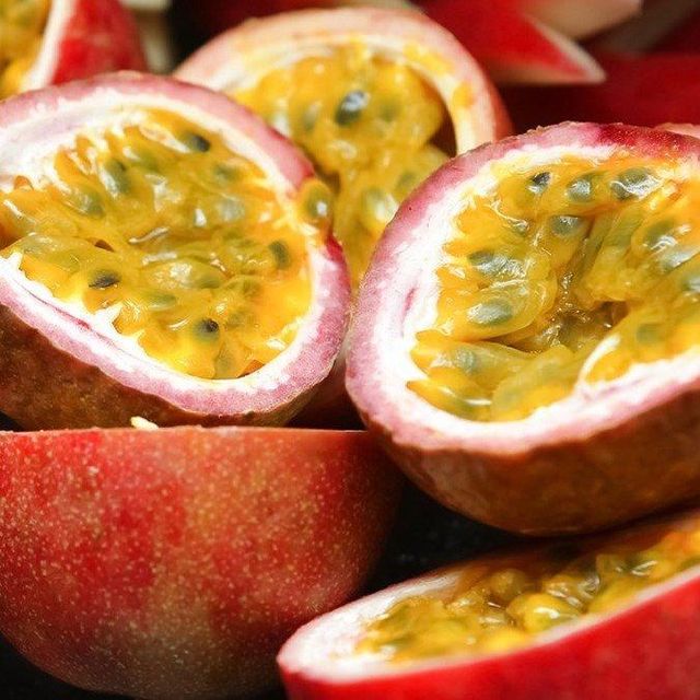 Top Factory Passion Fruit From Vietnam For Export Fresh Fruit With Carton Box Cheap Price - Image 3