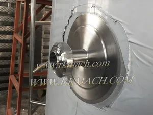 Customized 1000L Stainless Steel Mixing Tank with 40~200rpm Mixing Speed - Image 4