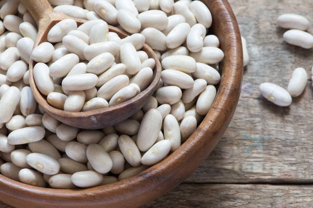 Natural White Kidney Beans Raw Whole Seeds Clean Fresh Premium Quality High Protein Perfect For Healthy Meals Cooking And Industrial Food Use Buy Today Fast Delivery Premium Quality Wholesale - Image 1