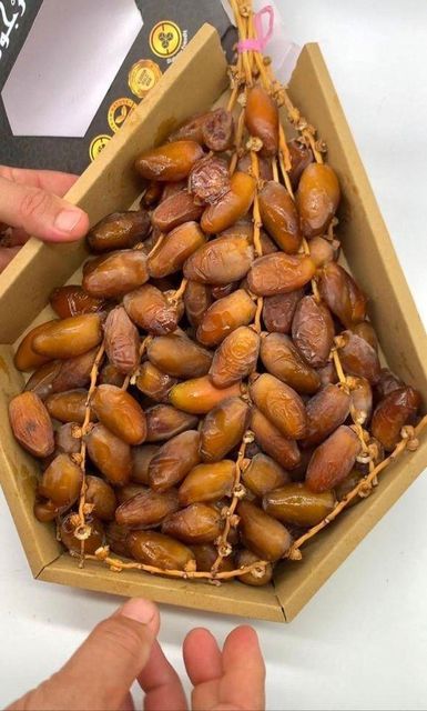DEGLET NOUR BRANCHED DATES Box of 1 kg HS CODE 08041000 - Image 2