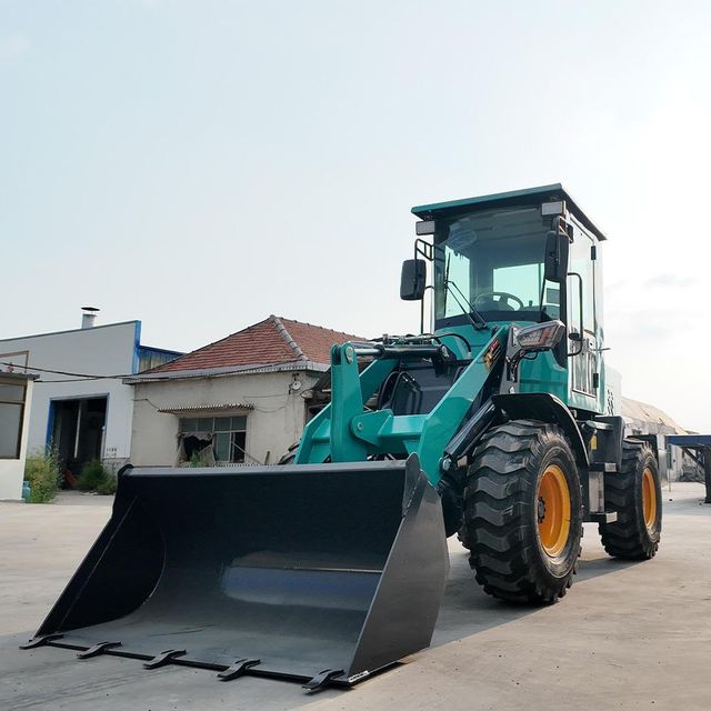 Affordable 4x4 Front-End Wheel Small Loader – Compact, Powerful, and Versatile Loader Available for Sale - Image 4