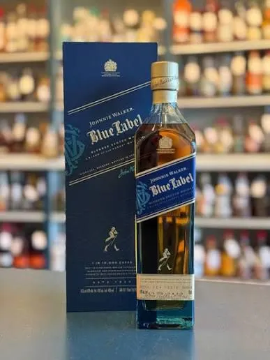 JOHNNIE WALKER ORIGINAL RED LABEL 750ml Blended Scotch Whisky - Image 1