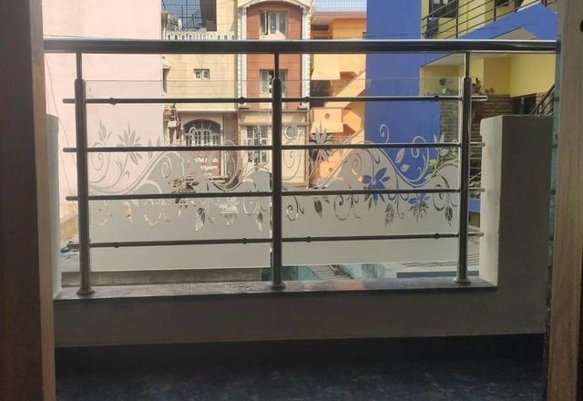 Stainless Steel Balcony Glass Railing, For Residential Building, Material Grade: SS304 - Image 1