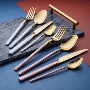 Modern Colorful Handle Stainless Steel Gift Box Flatware Cutlery Set - Image 1