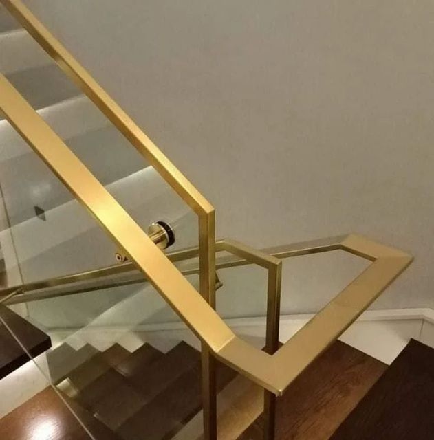 Jaipur Stairs Golden Steel railing, For Construction Color Golden Position Stairs Place Of Origin Jaipur Usage/Application - Image 1