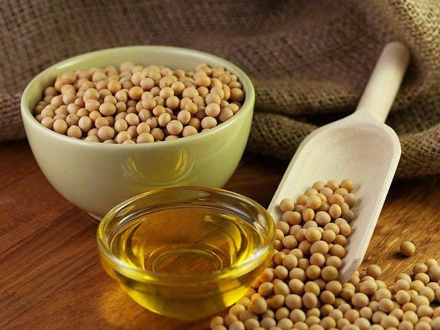 Refined Soybean Oil for Sale in Bulk Product Type Oils, Oils & Fats Features Gluten-Free, Lactose-Free Origin European Continent, Russia, Worldwide - Image 2