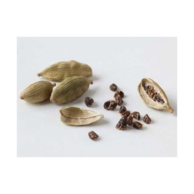 natural green elaichi cardamom pods for digestion immunity weight loss herbal tea baking desserts cooking with high essential oil content antioxidant properties and health benefits - Image 2