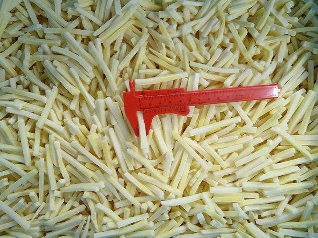 IQF Frozen bamboo shoot Strip 4*4*30-50mm - Image 2
