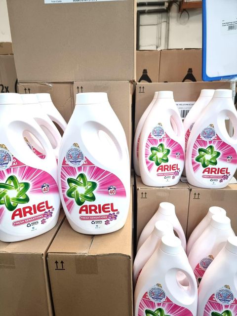 Ariel Detergent Laundry Liquid Buy Today with Fast Delivery Wholesale Supply for Distributors Retailers and Cleaning - Image 5