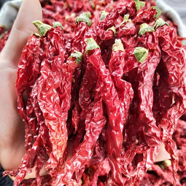 Premium Cayenne Pepper Selected For Vibrant Color Rich Aroma And Reliable Bulk Ingredient Distribution Worldwide - Image 3