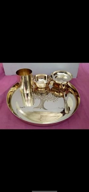Brass Pooja Thali, For Home Design Round Kashi 1.600kg Weight 1.600kg Detailing Fine Usage/Application Home Finish Polish, - Image 1