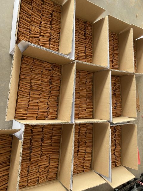 Stick Cigar Cassia Flavour Spicy Features VO 3-5% Color Natural Color Moisture Content Max 14%% Delivery Form Bag, Carton - Image 4