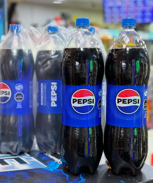 Best Carbonated Soft Drinks Brand Pepsi Original Cola 2L Bottles For Sale - Image 3