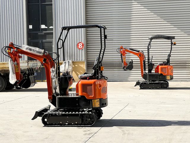1 Ton Crawler Mini Digger, Good Quality, Factory direct price - Image 3