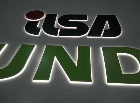 Outdoor Waterproof Company Illuminated 3D Copper Painted Logo LED Sign - Image 3