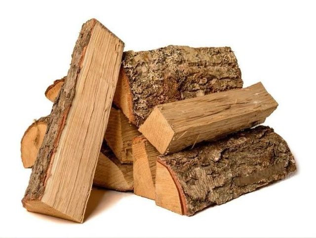 Kiln-Dried European Oak Firewood 100% Natural in 15kg Sacks and Pallets for Energy Industry - Image 4