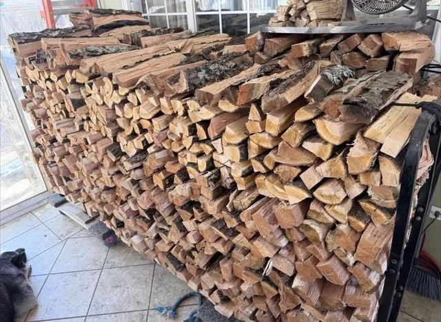 Hardwood Firewood Dried Klin Firewood Logs for Heat Energy Kiln Dried Firewood for Energy Save Store Mixed Woods Acacia - Image 4