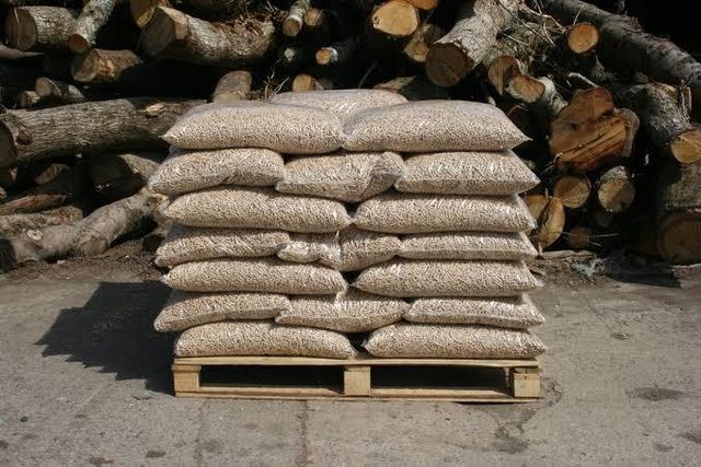 Premium Poplar Wood Pellets 6mm 8mm Low Ash / High Calorific Value Biomass Pellets for Efficient Home Heating Systems - Image 4