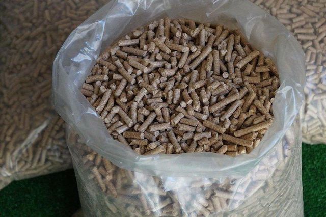 WOOD PELLETS 15KGS BAGS BIOMASS FROM FACTORY BEST of QUALITY WOOD PELLETS - Image 1