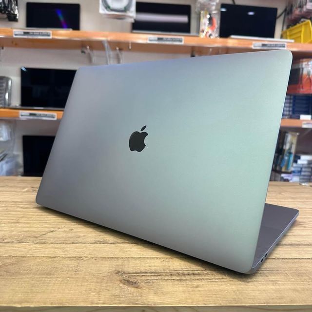 Apple MacBook Pro 16" 2019 - 2.6 i7 DG 16GB 512GB SSD (GRADE A! SUPER CLEAN Original Apple) - Image 2