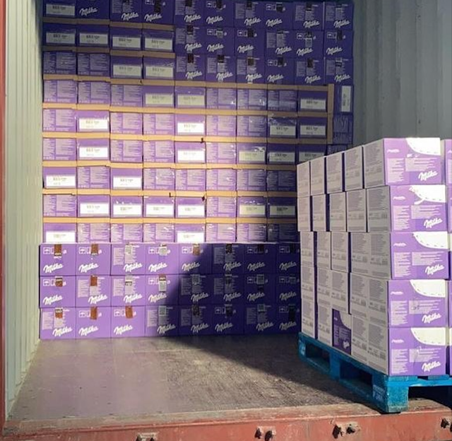 Buy Premium Chocolate Milka 100% Alpine Milk Chocolate Collection 90g (Oreo, Caramelo, Extra Cocoa & Chocolate Blanco) - Image 3