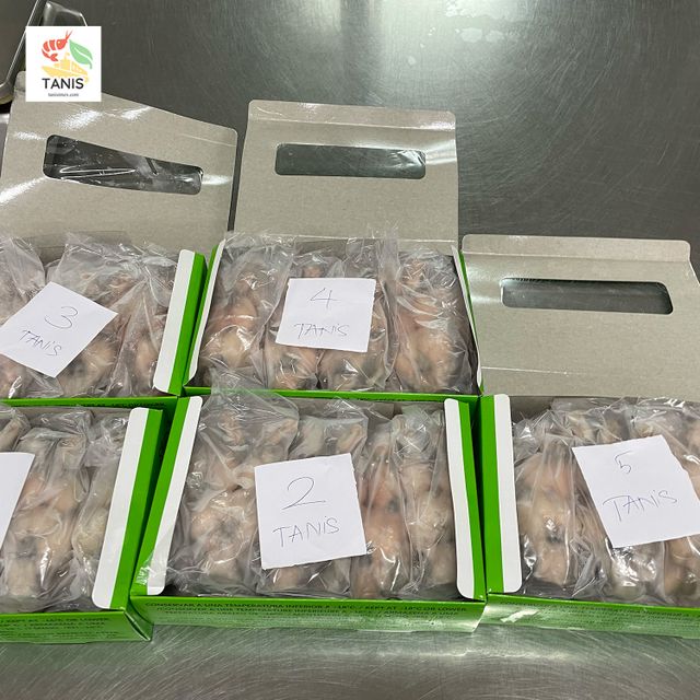 High quality Skinless Frozen Frog Legs bulk packing / vacuum bag from Vietnam - Image 4