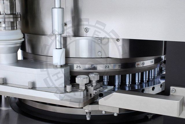 Automatic Pill & Tablet Press Machine Manufacturer - Image 3