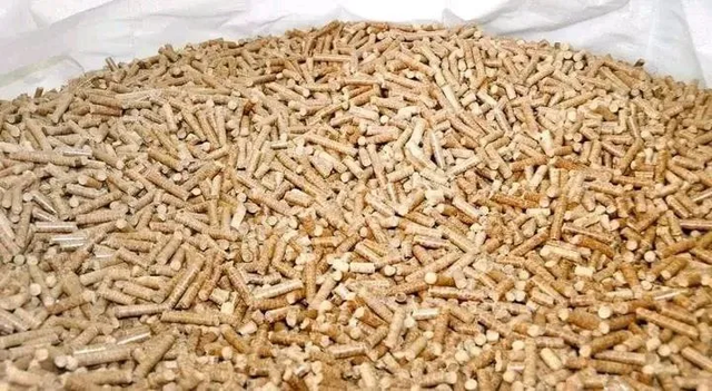 Premium 6mm Wood Pellets Briquette (Chip Stick Pattern) – High-Efficiency Biomass Fuel for Industrial and Commercial Applications. Low Moisture, Low Ash Content, High Calorific Value, Consistent Quality, and Reliable Bulk Supply. Factory Direct Pricing, OEM Packaging, and Worldwide Export Available. - Image 3