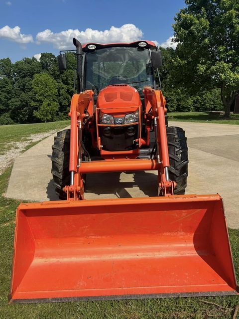Kubota M5 091 Tractor 4WD High Performance Diesel Engine With Front Loader Powerful Farm Machine For Heavy Duty Work - Image 2