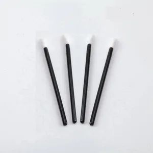 Disposable Makeup Lip Min Brush Origin Anqing Trademark OEM Model NO. TOP-LB HS Code 3926909090 Specification 93mm Brush Material - Image 3