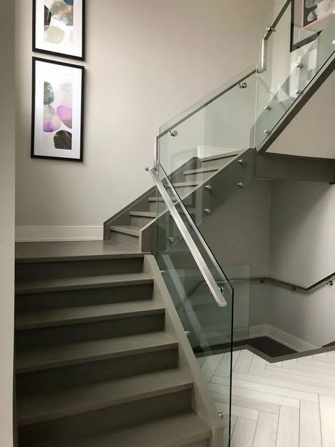 Silver Home Toughened Glass Railings Color Silver Shape Rectangle Warranty 6 month Glass Thickness 5 mm Usage/Application - Image 1