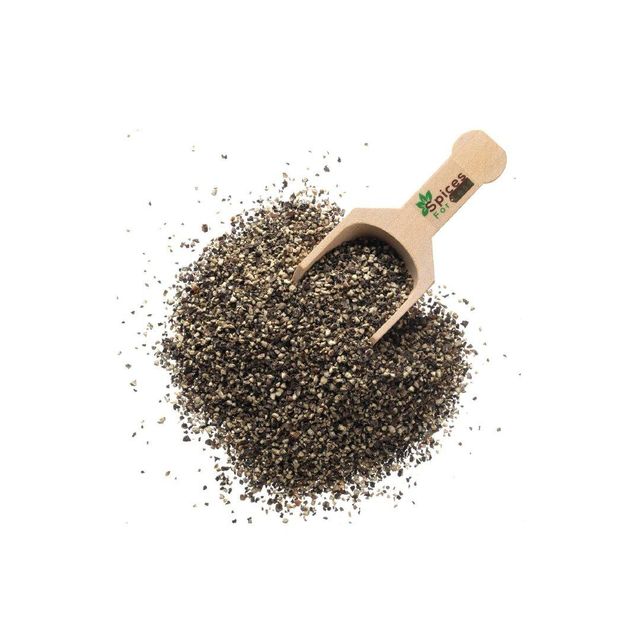 natural black pepper premium black pepper whole for international trade high quality peppercorns with strong aroma and flavor for daily cooking high quality spice with bold flavor suitable for home kitchens and food businesses - Image 4