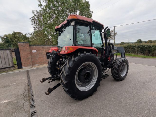 CASE 85JXU Color Green Top Speed 40kph Engine Power 85hp Roof Feature Sunroof Pto Speed Three Speed Engine Hours 2815 Hours - Image 3